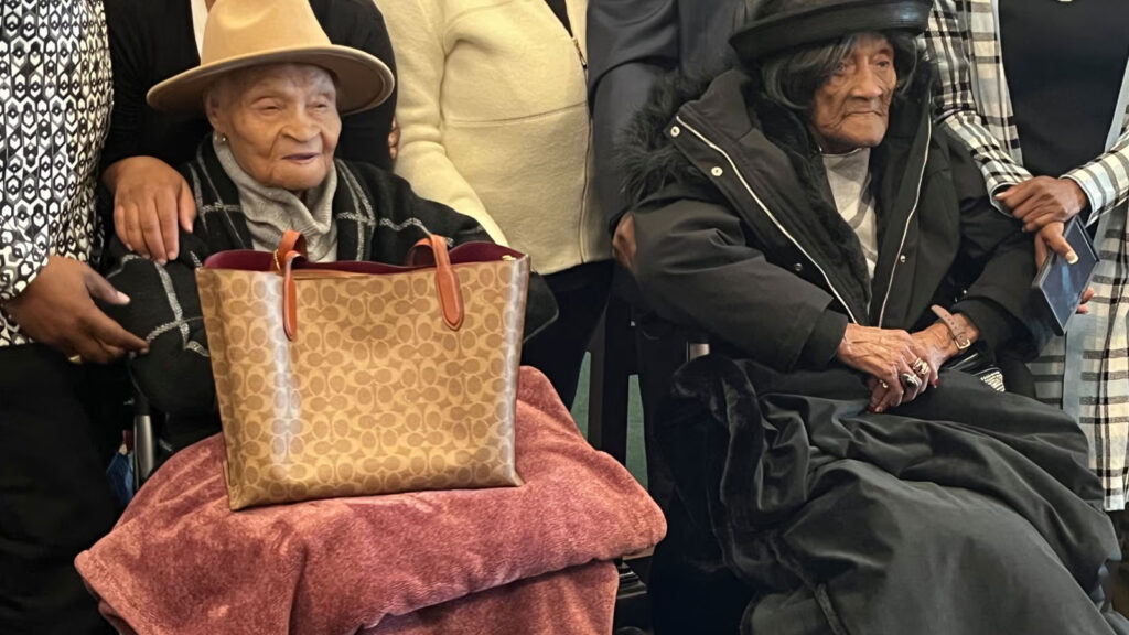 Viola Fletcher, left, and Lessie Benningfield Randle in Oklahoma supreme court. hotograph: Ed Pilkington/The Guardian