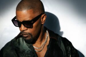 Jamie Foxx's "Somebody" single cover.